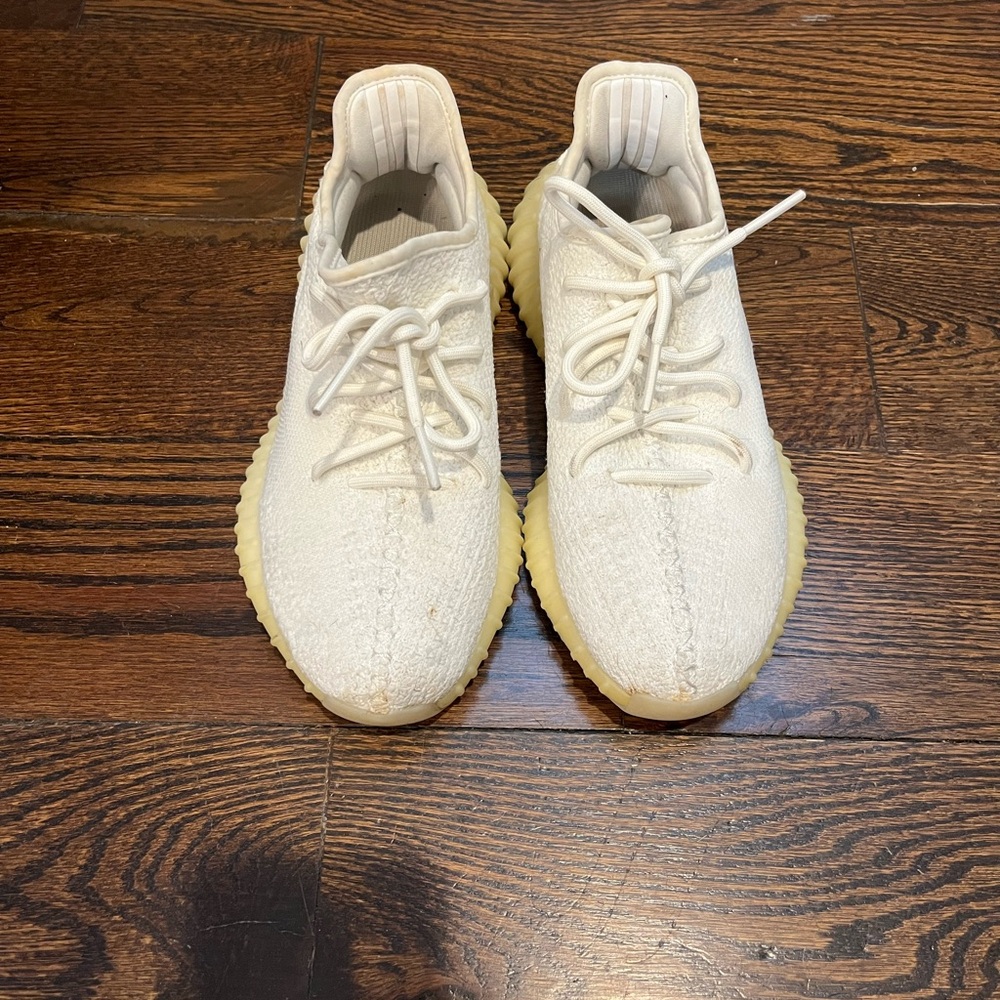Yeezy Cream Athletic Shoes